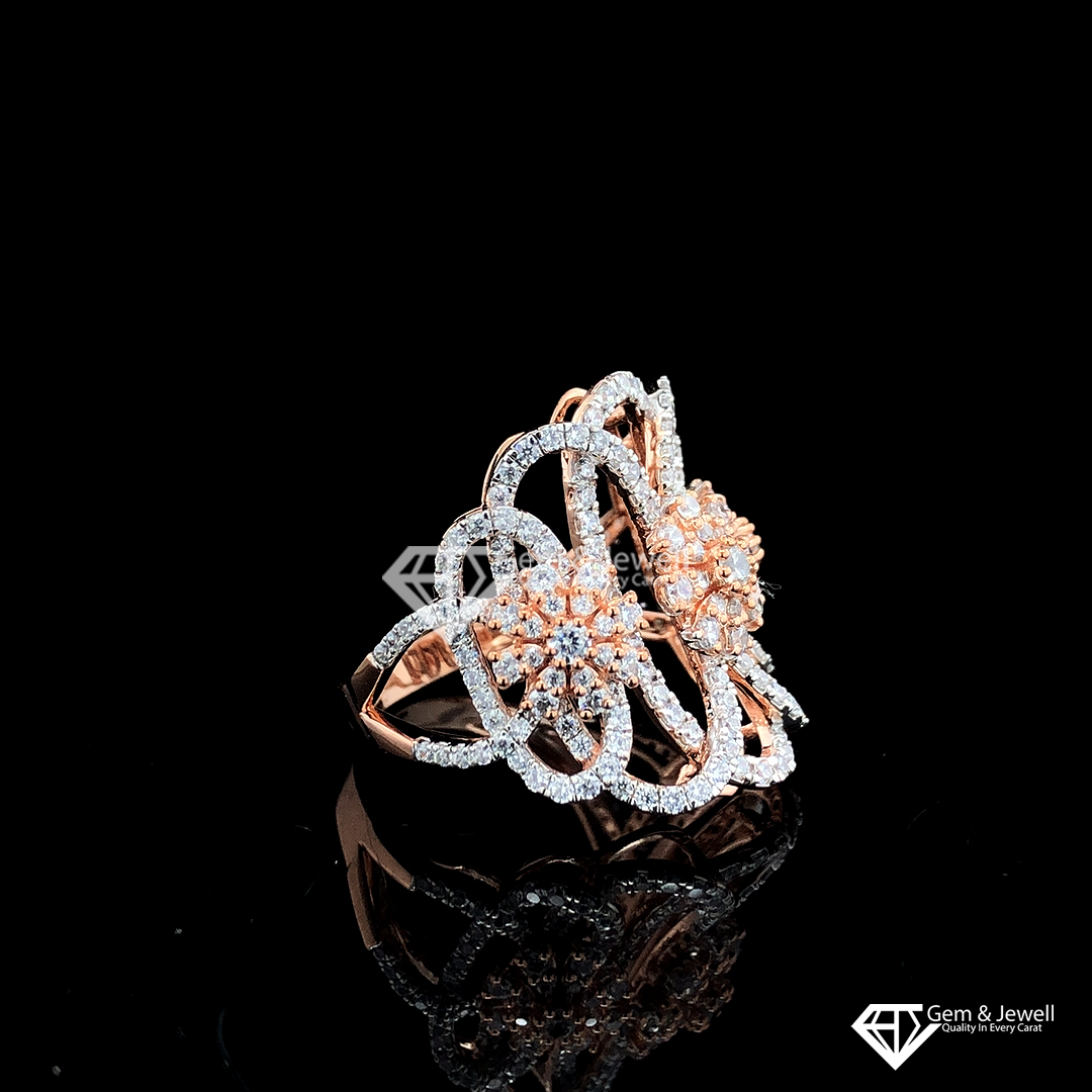 Pear Cut Lab Grown Diamond Engagement Ring Rose Gold Halo Ring | La More  Design