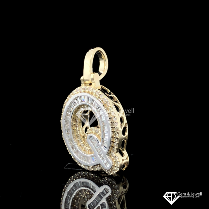 Q Alphabet Pendant Online