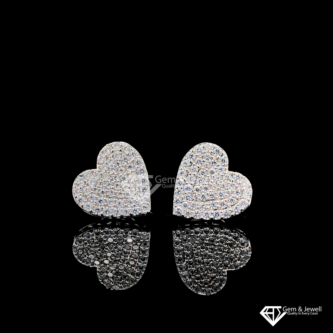 Heart Shape earring with natural Diamonds